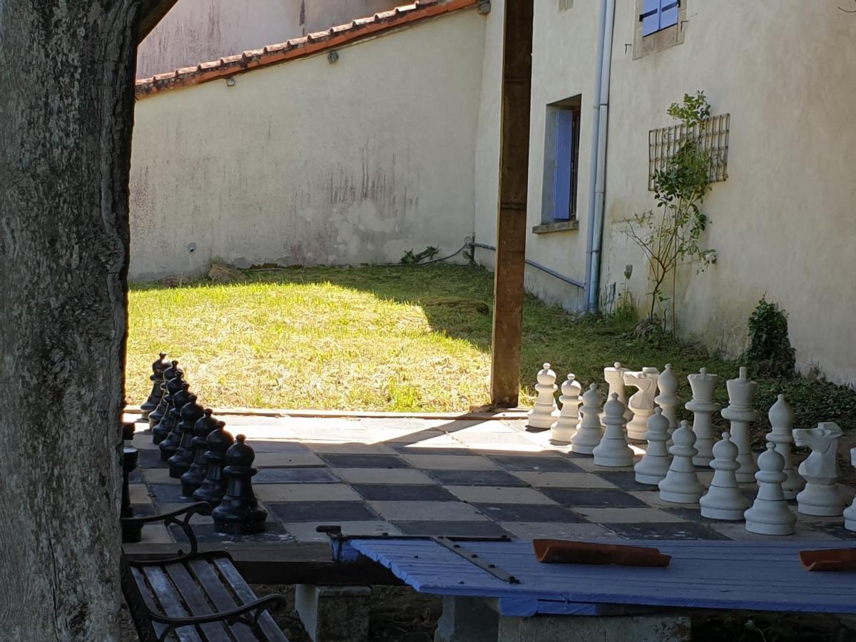 La Croix Gites Pressignac Exterior foto